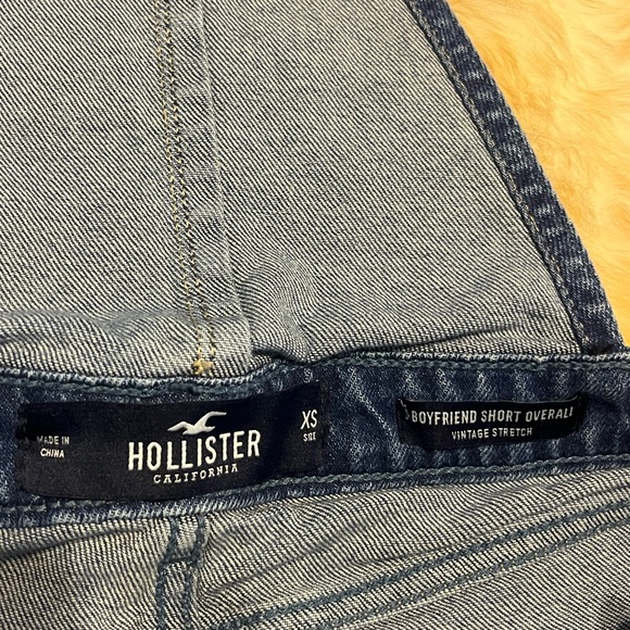 Hollister Boyfriend Short Overalls - Vintage Stretch (Size XS) ๐โจ - Picture 3 of 5